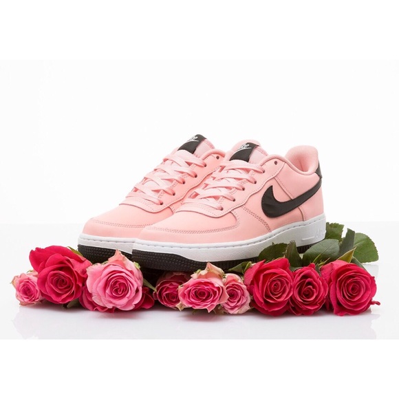 Nike Shoes - 🌹HP🌹 Nike Air Force 1 Low VDAY🌹